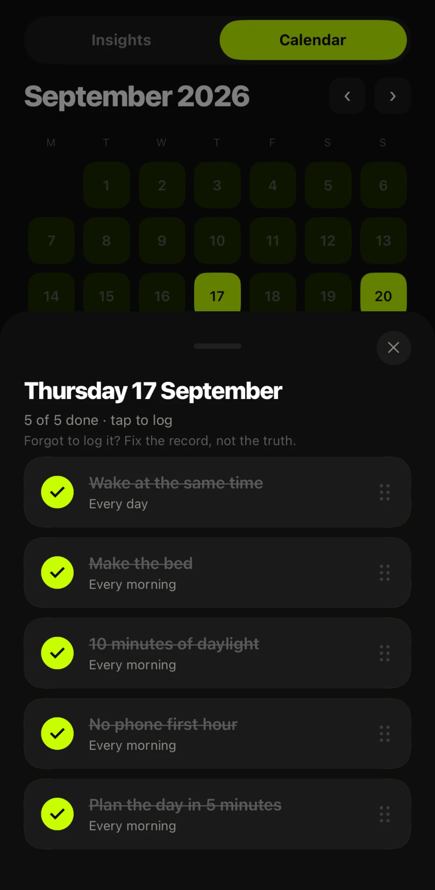 HyperHabits Calendar screen on iPhone